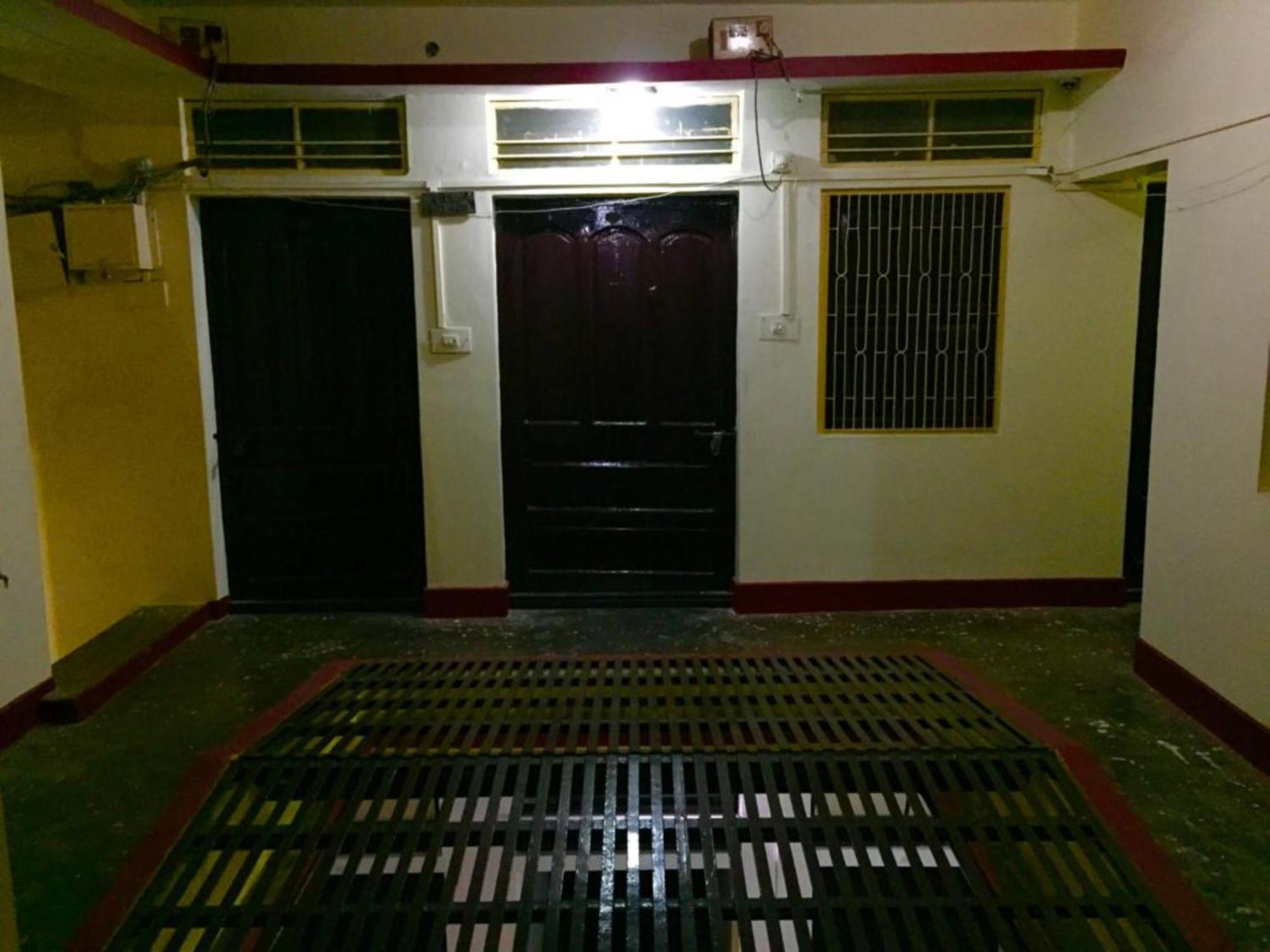 Grg Shanti Guest House Varanasi Near Manikarnika Ghat Zewnętrze zdjęcie