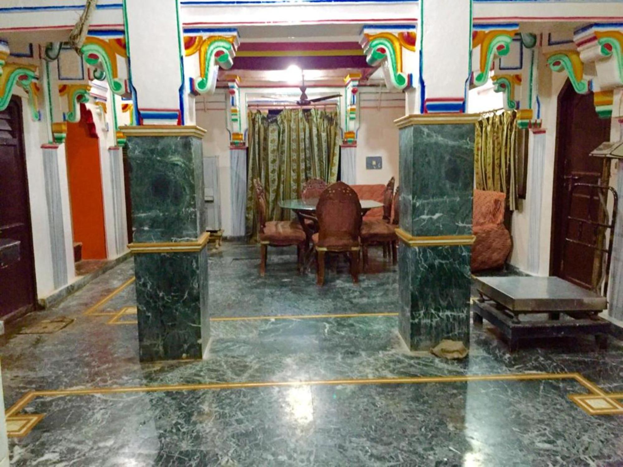 Grg Shanti Guest House Varanasi Near Manikarnika Ghat Zewnętrze zdjęcie