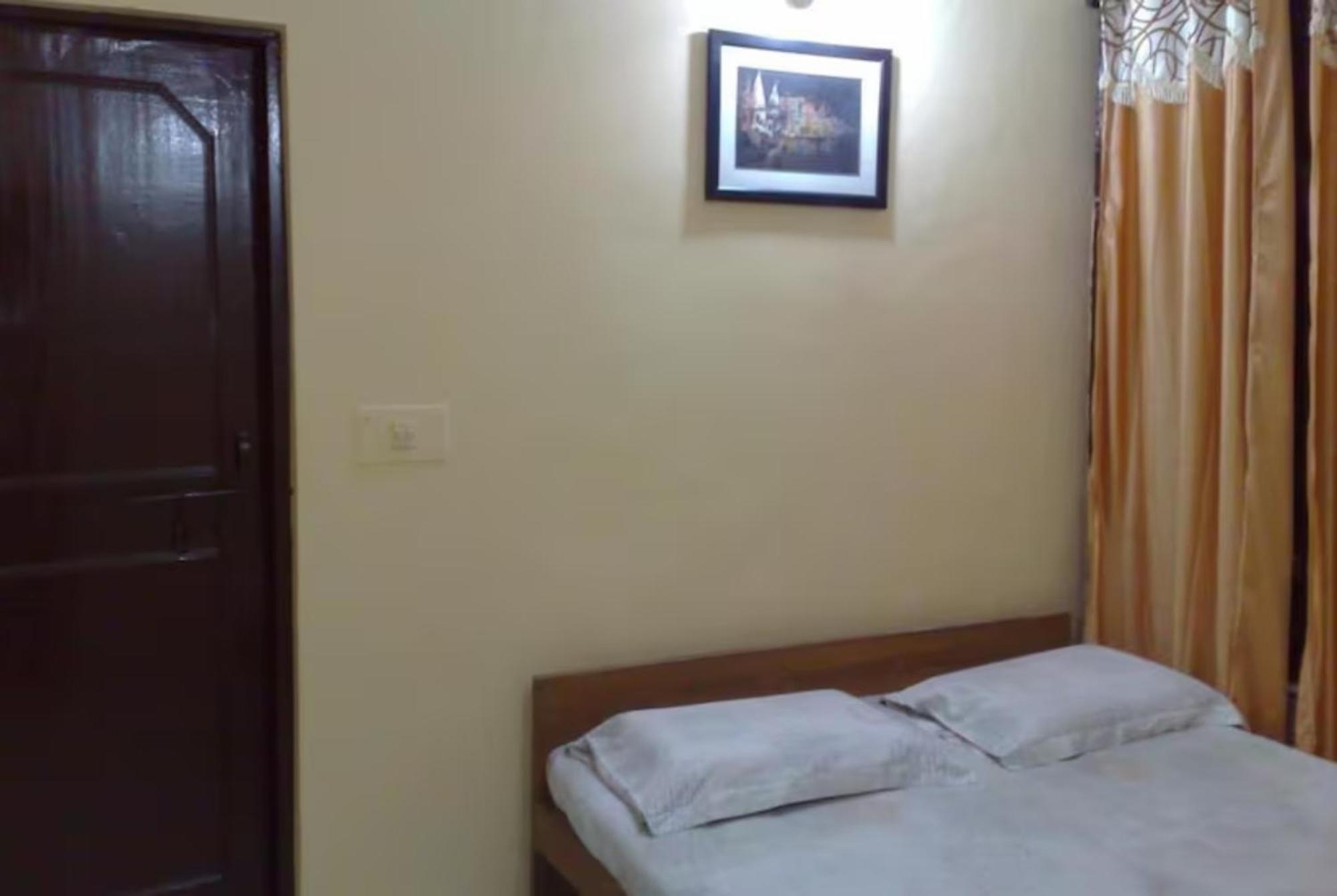 Grg Shanti Guest House Varanasi Near Manikarnika Ghat Zewnętrze zdjęcie