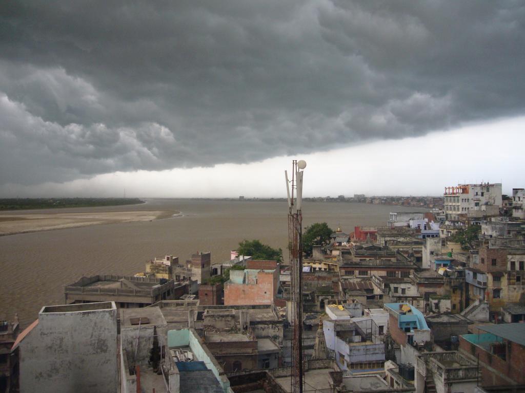 Grg Shanti Guest House Varanasi Near Manikarnika Ghat Zewnętrze zdjęcie