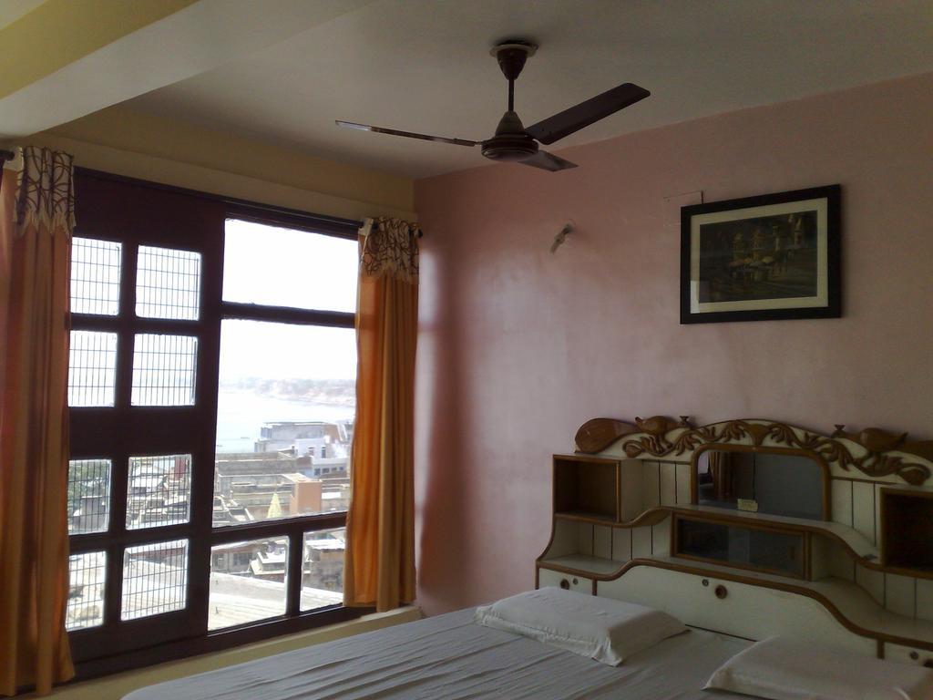 Grg Shanti Guest House Varanasi Near Manikarnika Ghat Pokój zdjęcie