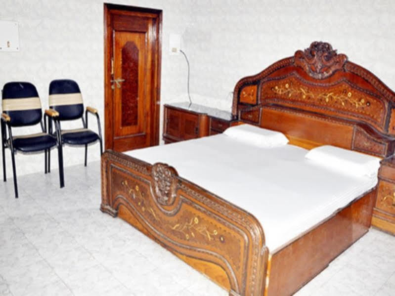 Grg Shanti Guest House Varanasi Near Manikarnika Ghat Zewnętrze zdjęcie